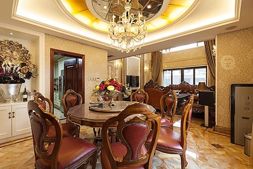 田園風西餐廳桌椅圖片