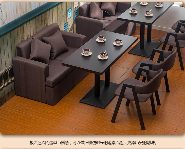 西餐廳用桌椅擺放效果圖