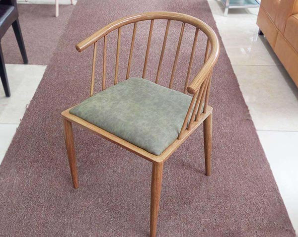 鐵藝木紋餐椅圖片