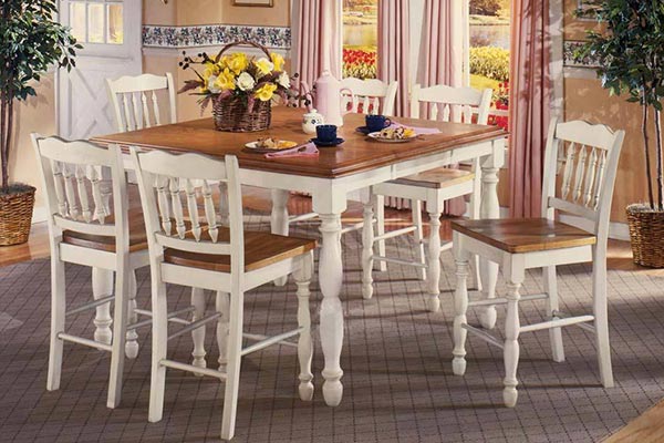 田園風西餐廳桌椅圖片