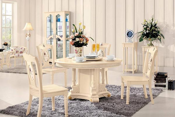 白色西餐廳桌椅圖片